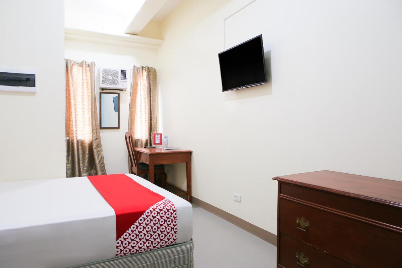 Oyo 442 Ipark Hotel Cebu Exterior photo